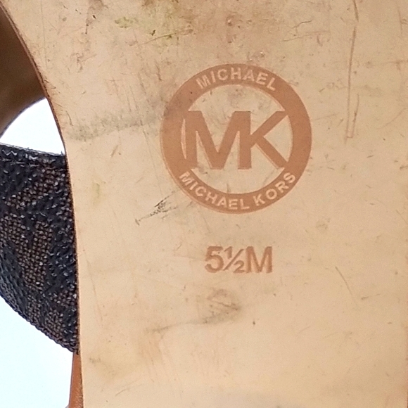 Michael Kors Charlton Sandals - Picture 6 of 12